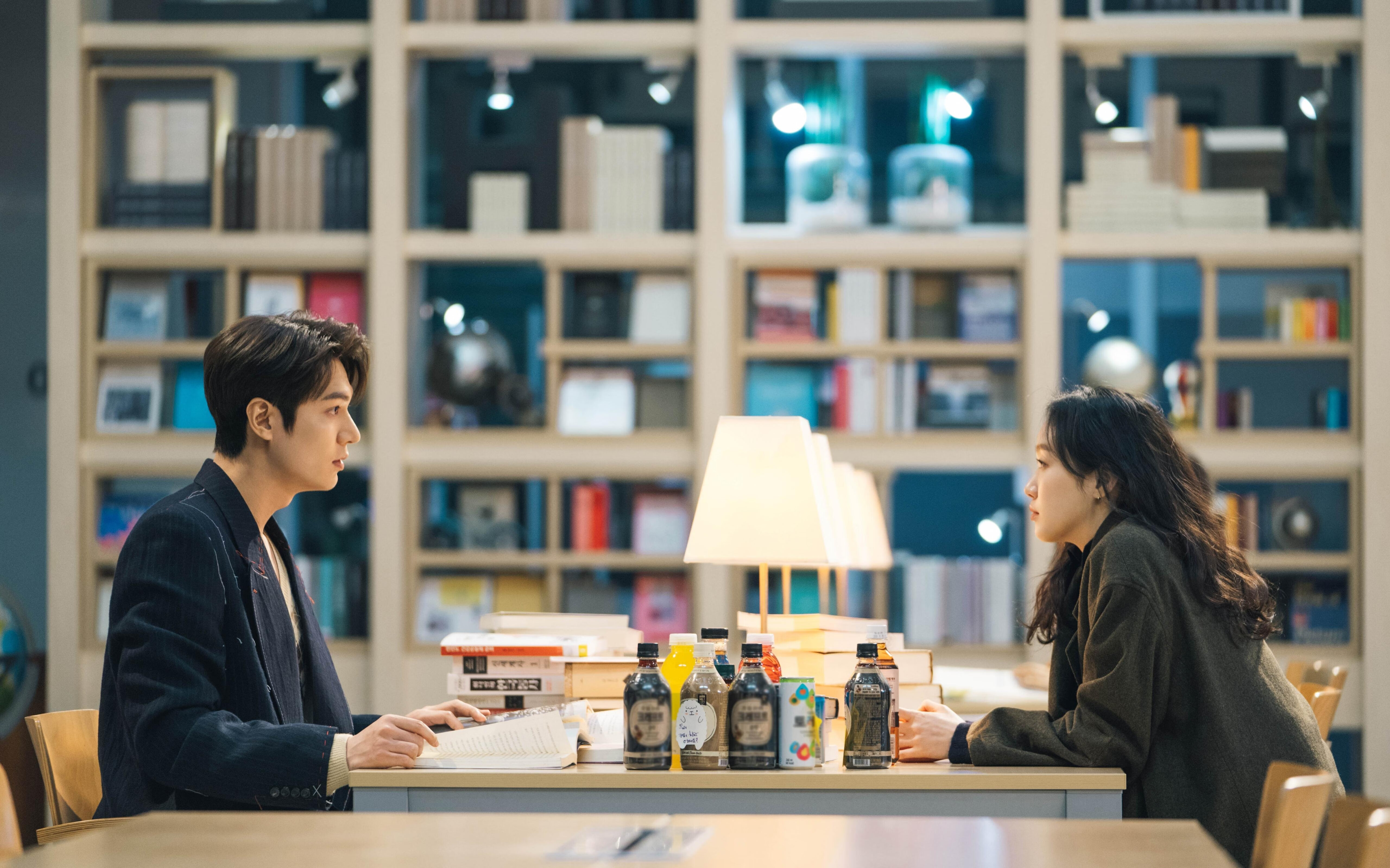 “校园足球盛大启动，青少年青春风采尽展”，校园足球2021