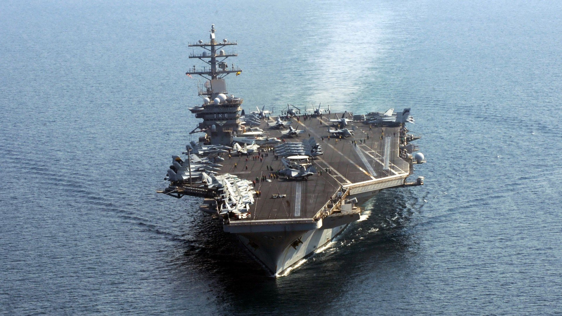 战术花样:不同教练的战术创新与变革,教练战术板